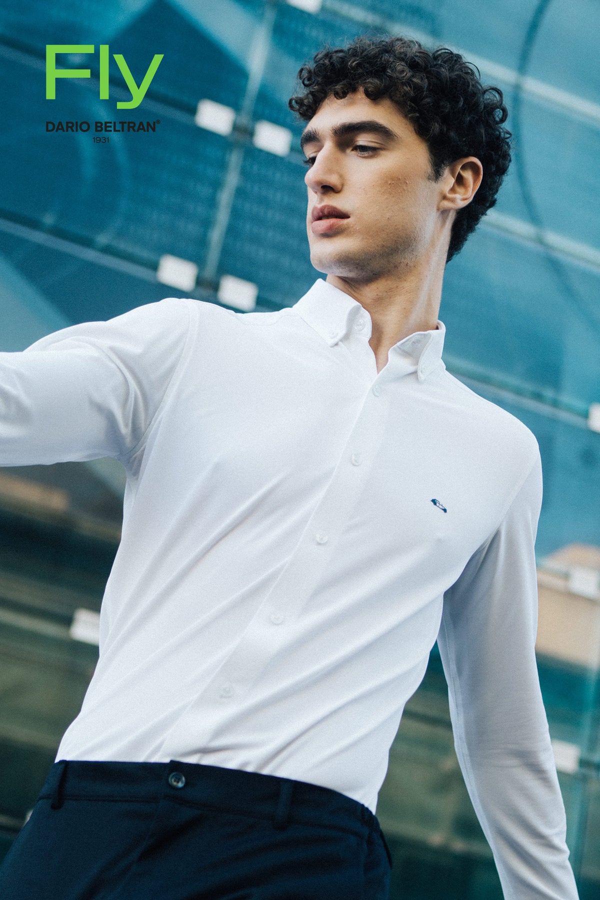 CAMISA BIELÁSTICA REGULAR FIT FALSO LISO BLANCA