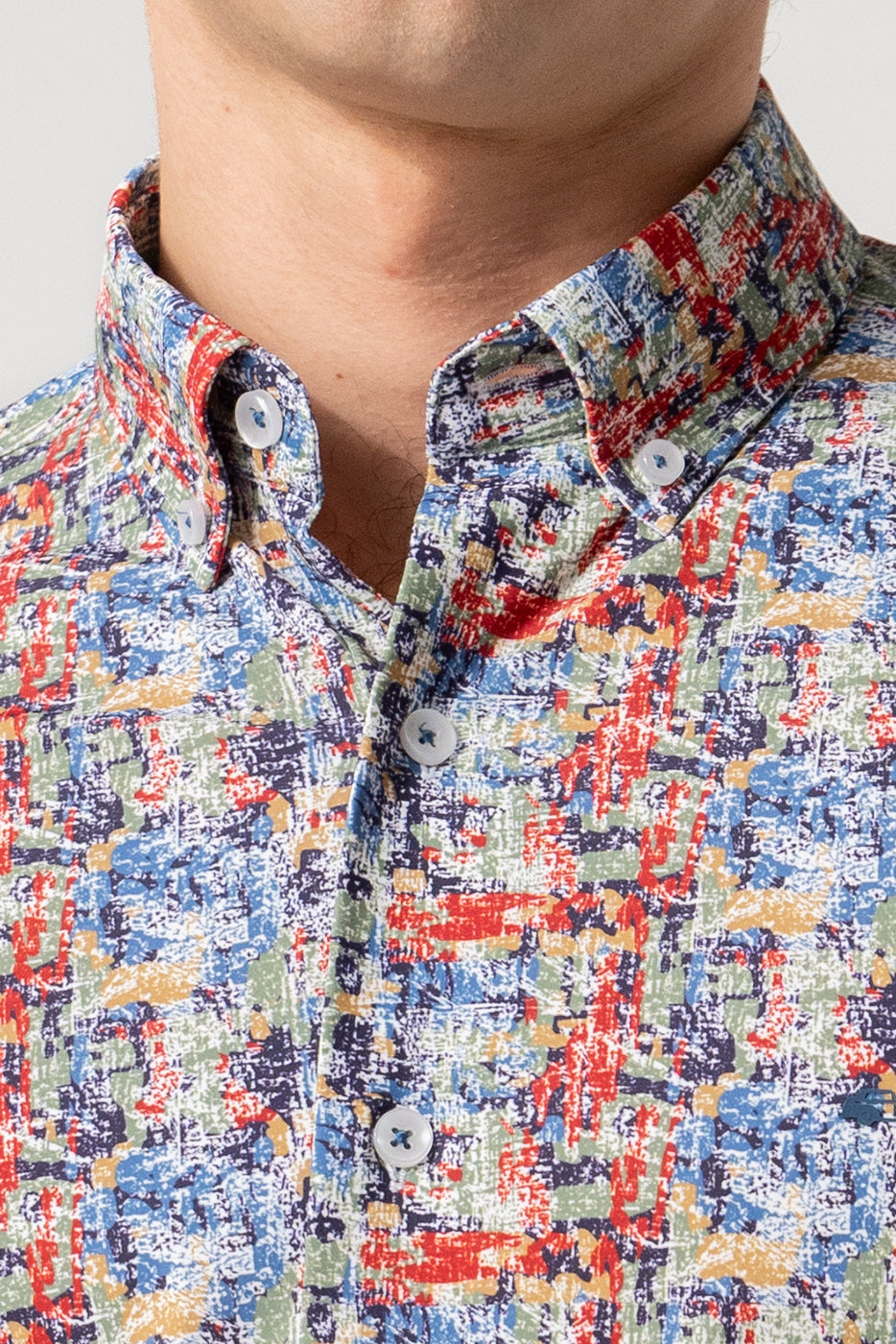 Camisa hombre estampado multicolor abstracto
