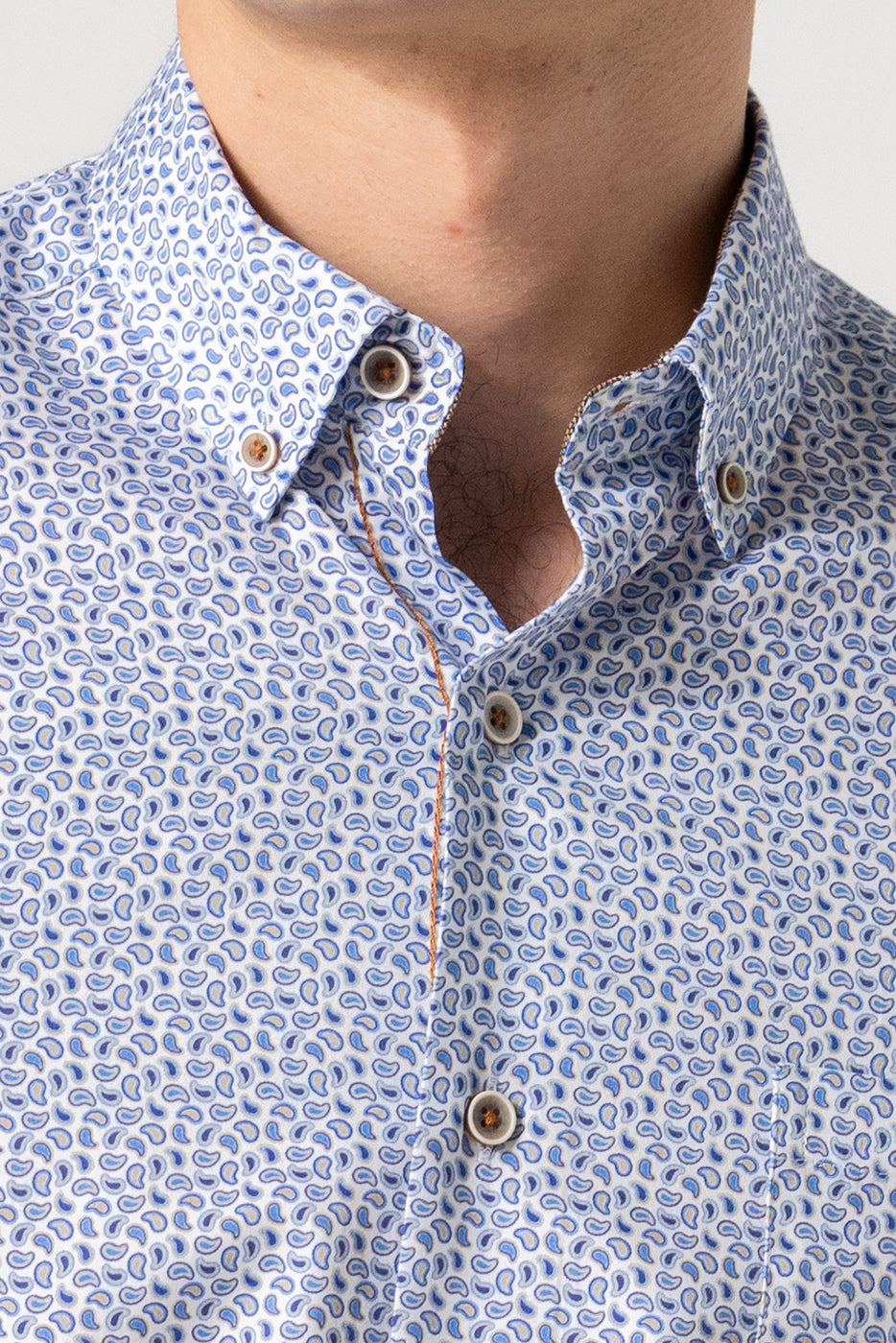 Camisa slim fit hombre estampado cachemir azul