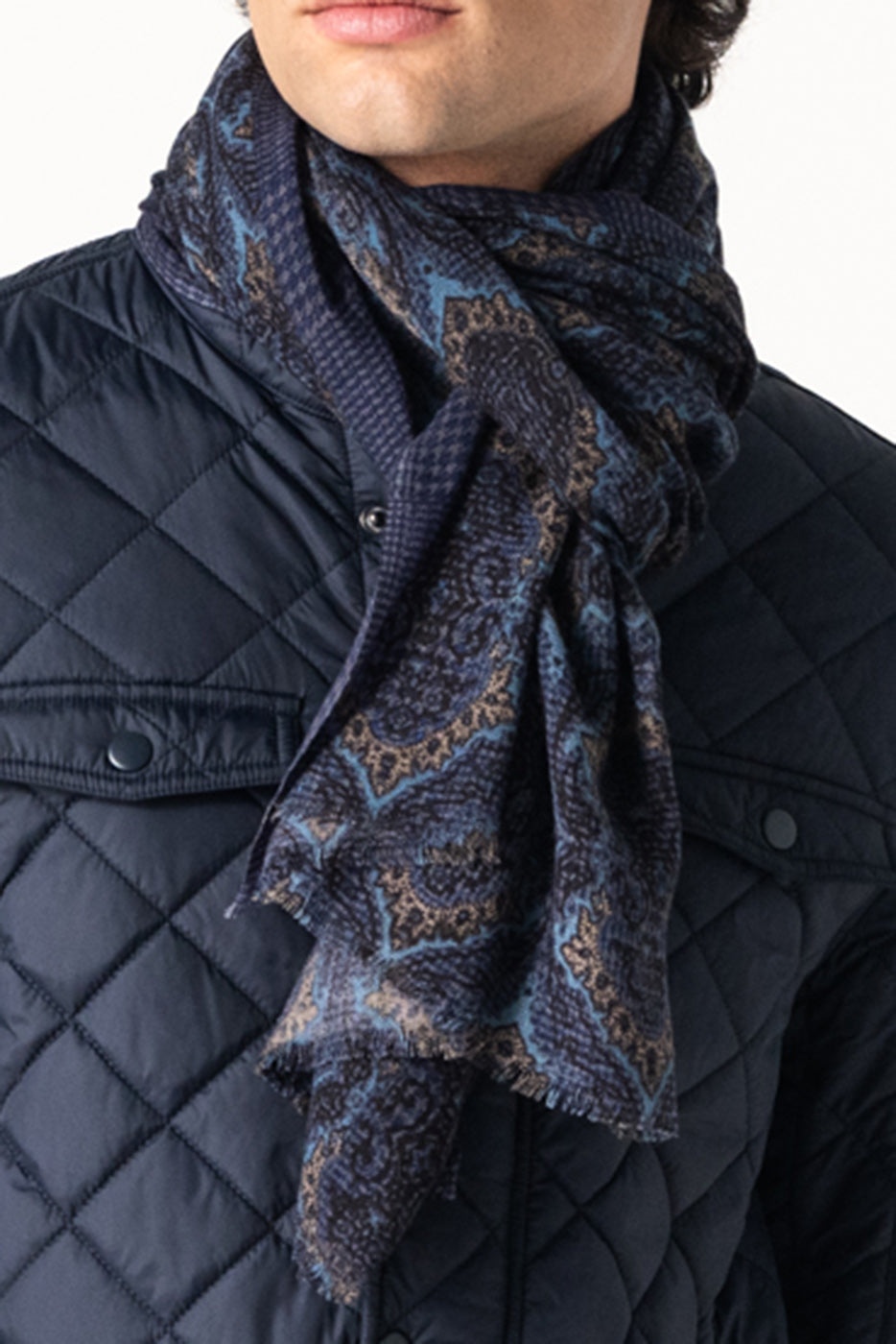 Fular estampado hombre marino