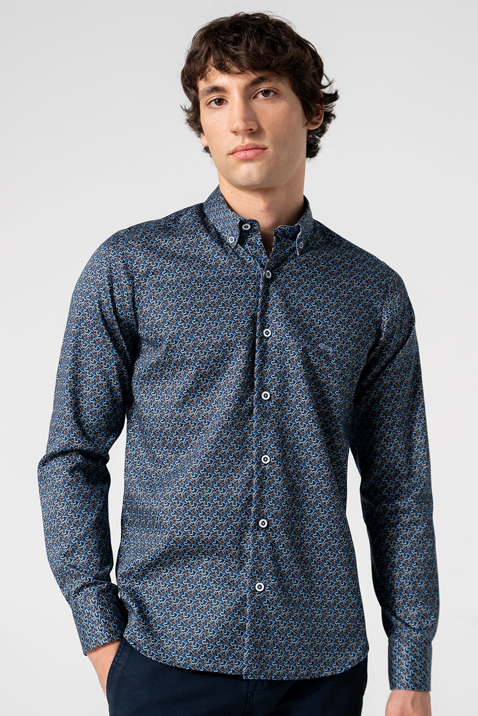 Camisa hombre estampado marino