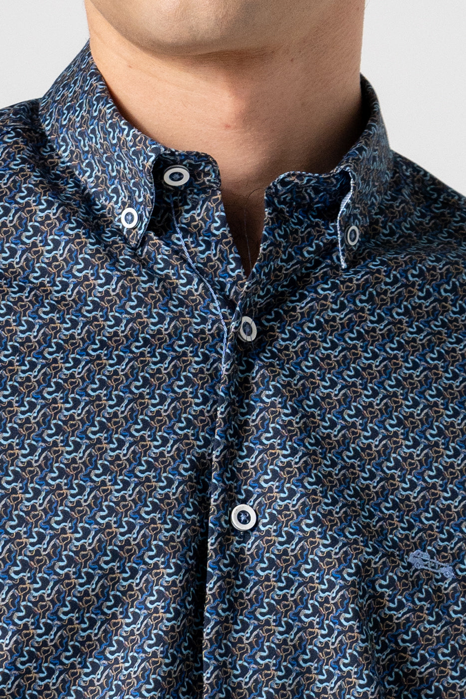 Camisa hombre estampado marino