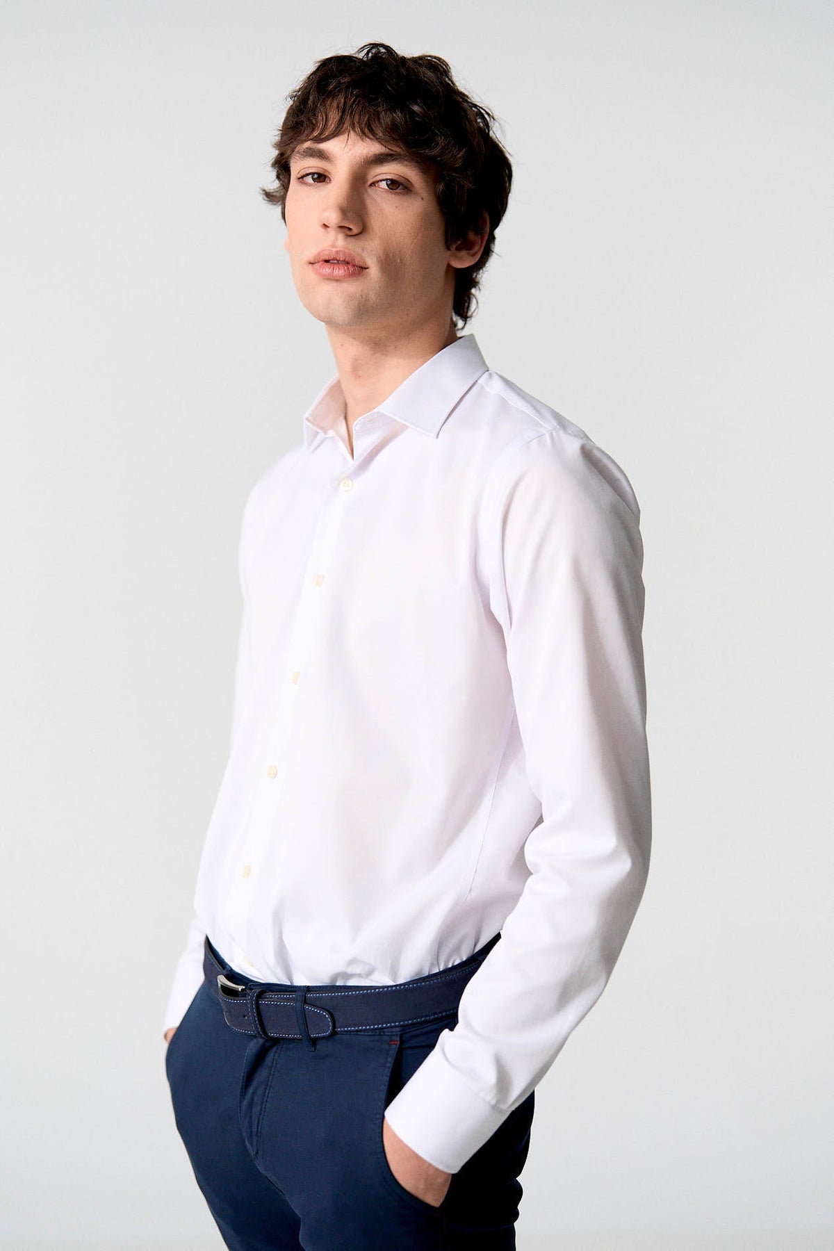 Camisa blanca básica vestir hombre