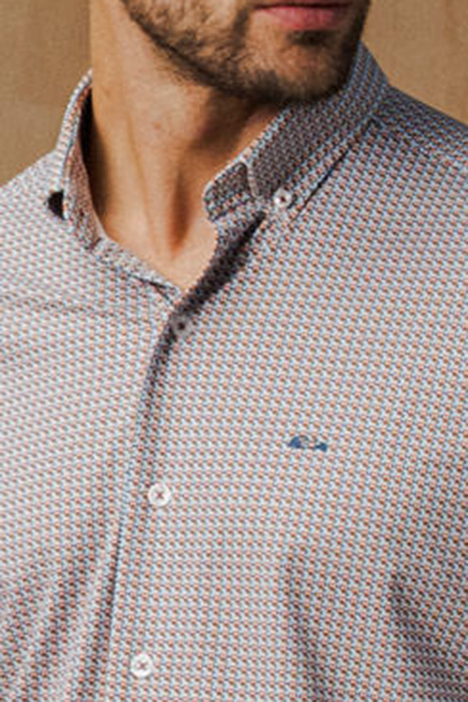 Camisa estampada tejido técnico