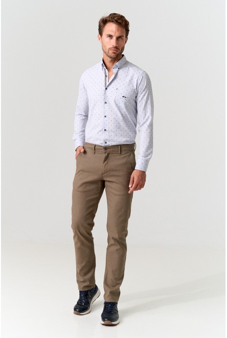 CHINO REGULAR FIT CAQUI