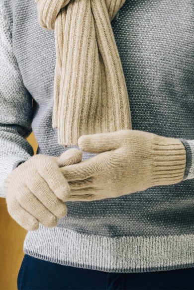 GUANTES DE PUNTO BEIGE