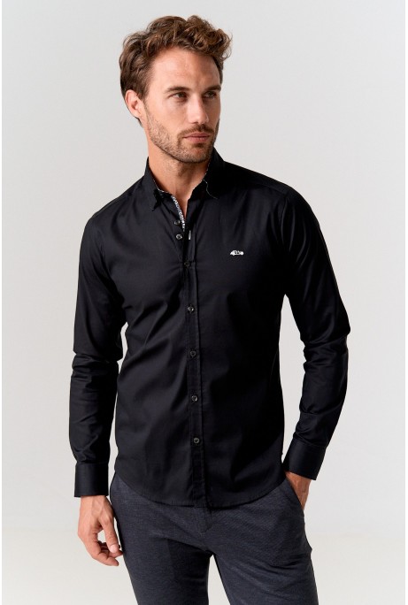 CAMISA ELÁSTICA HOMBRE NEGRA