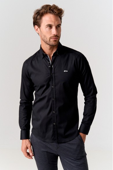 CAMISA ELÁSTICA HOMBRE NEGRA