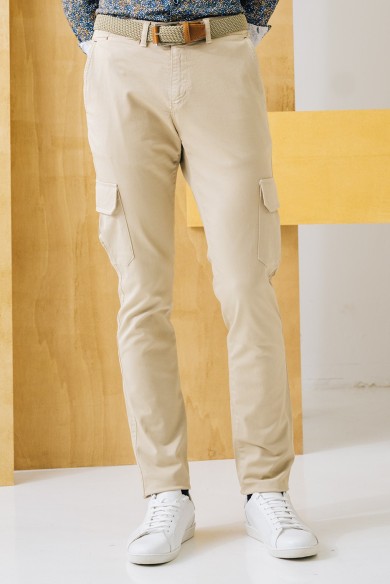 PANTALÓN CARGO BEIGE SLIM FIT