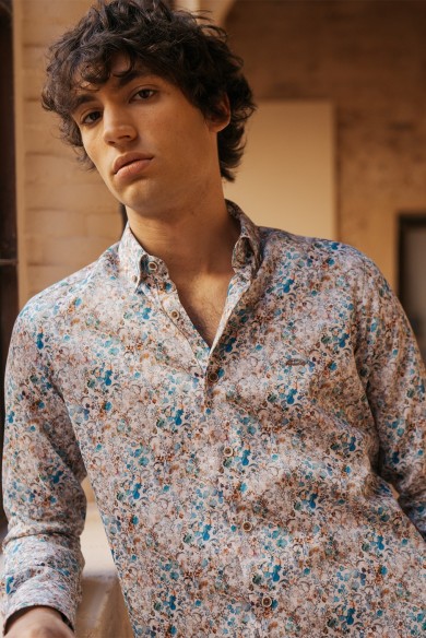 CAMISA HOMBRE ESTAMPADO FLORES