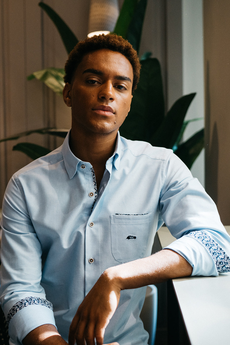 Camisa regular fit tejido oxford azul celeste