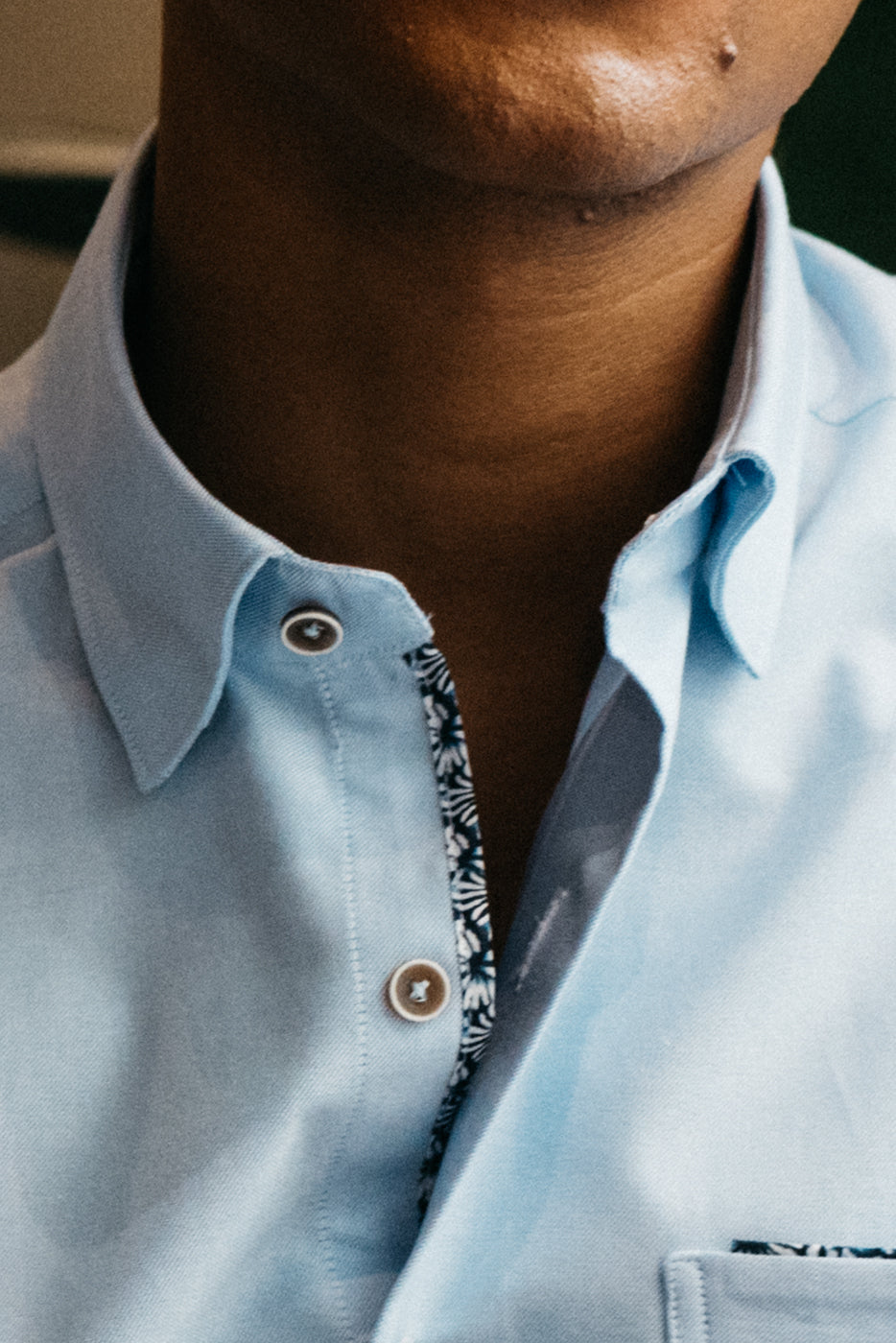Camisa regular fit tejido oxford azul celeste