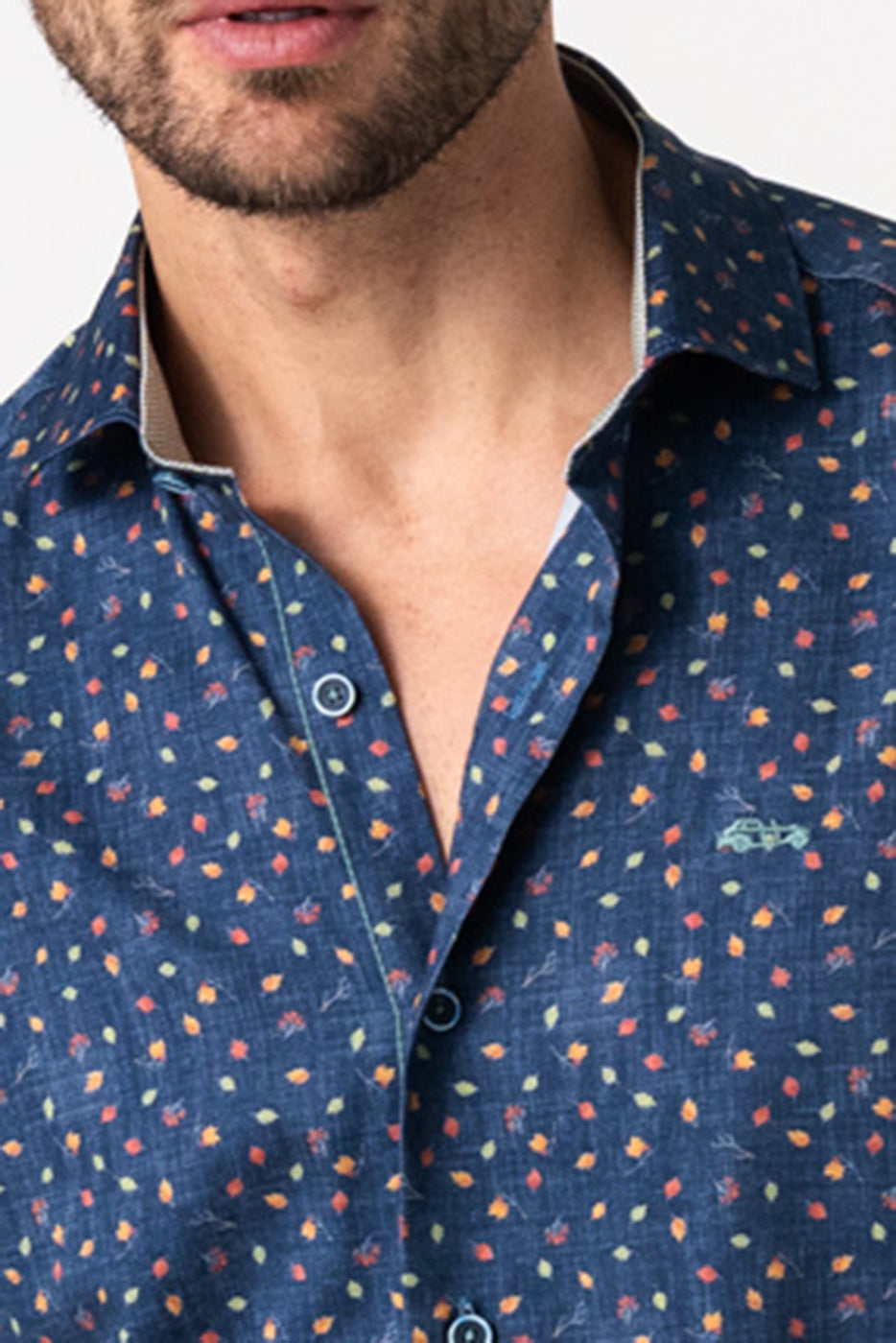 Camisa hombre slim fit estampado hojas 