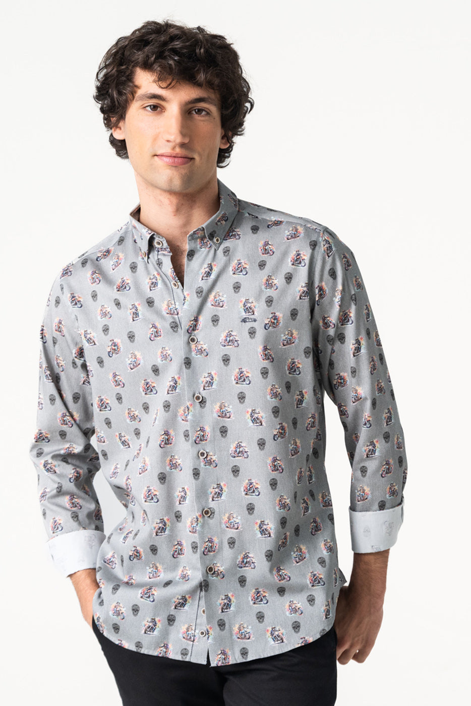 Camisa hombre slim fit estampado calaveras moteras