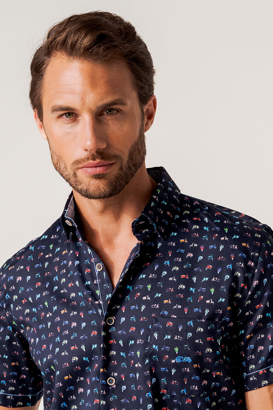 Camisa estampada motocicletas manga corta
