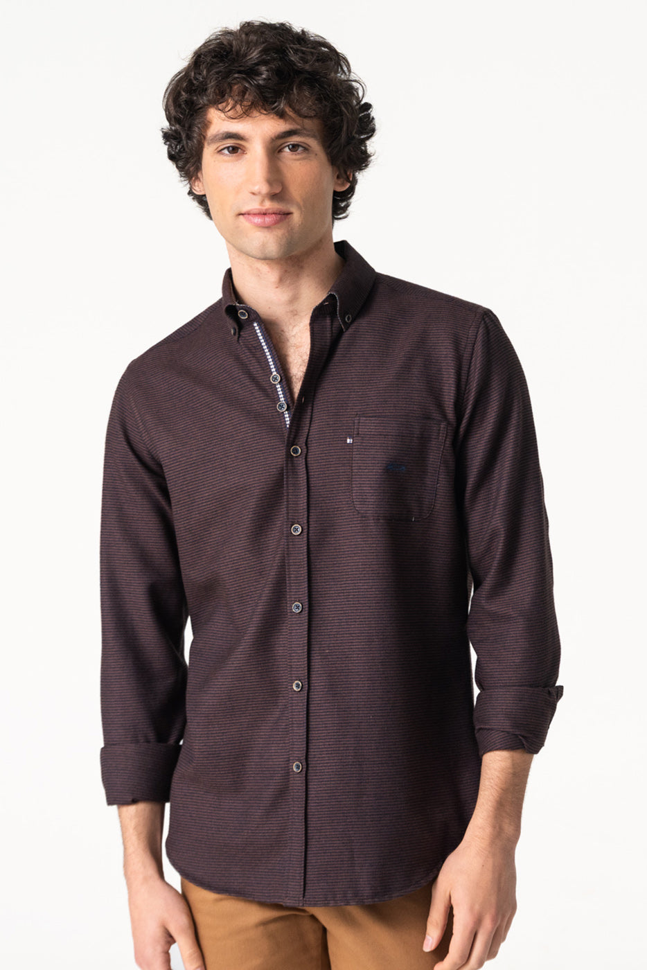 Camisa hombre con bolsillo marrón