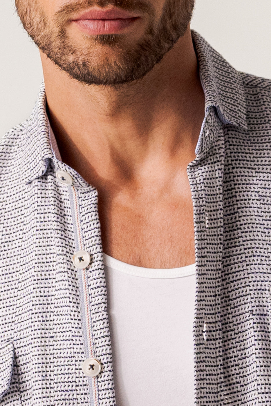 Sobrecamisa con dos bolsillos en el pecho