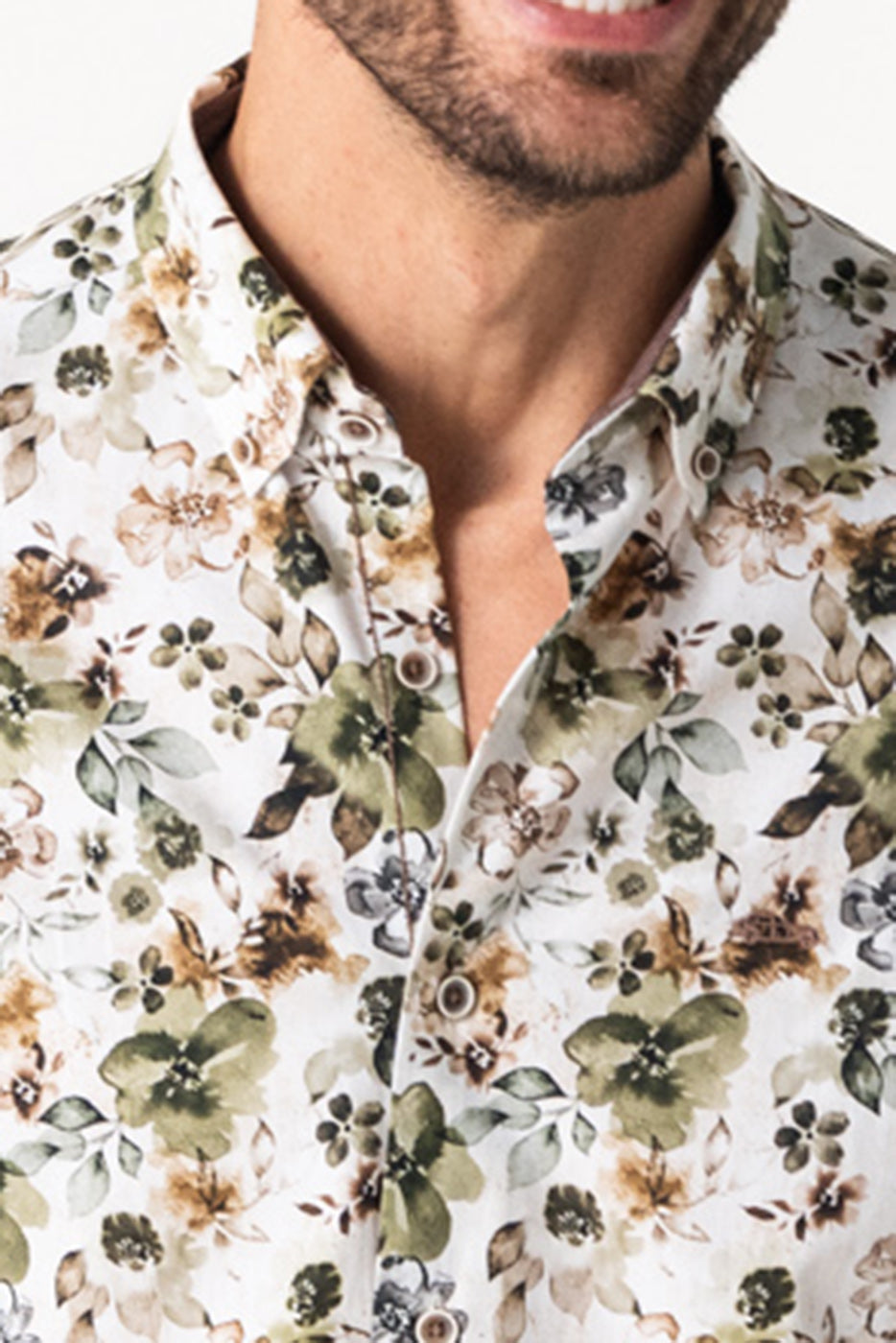 Camisa slim fit estampado flores 